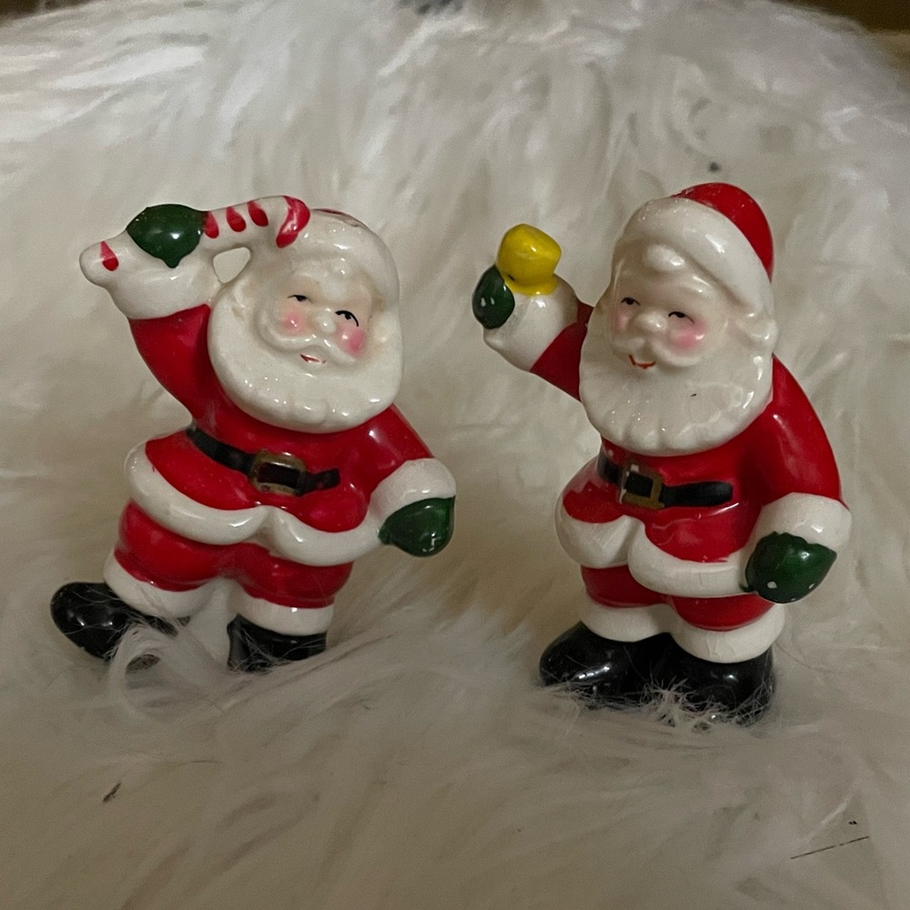 Santa Claus Salt & Pepper Shakers